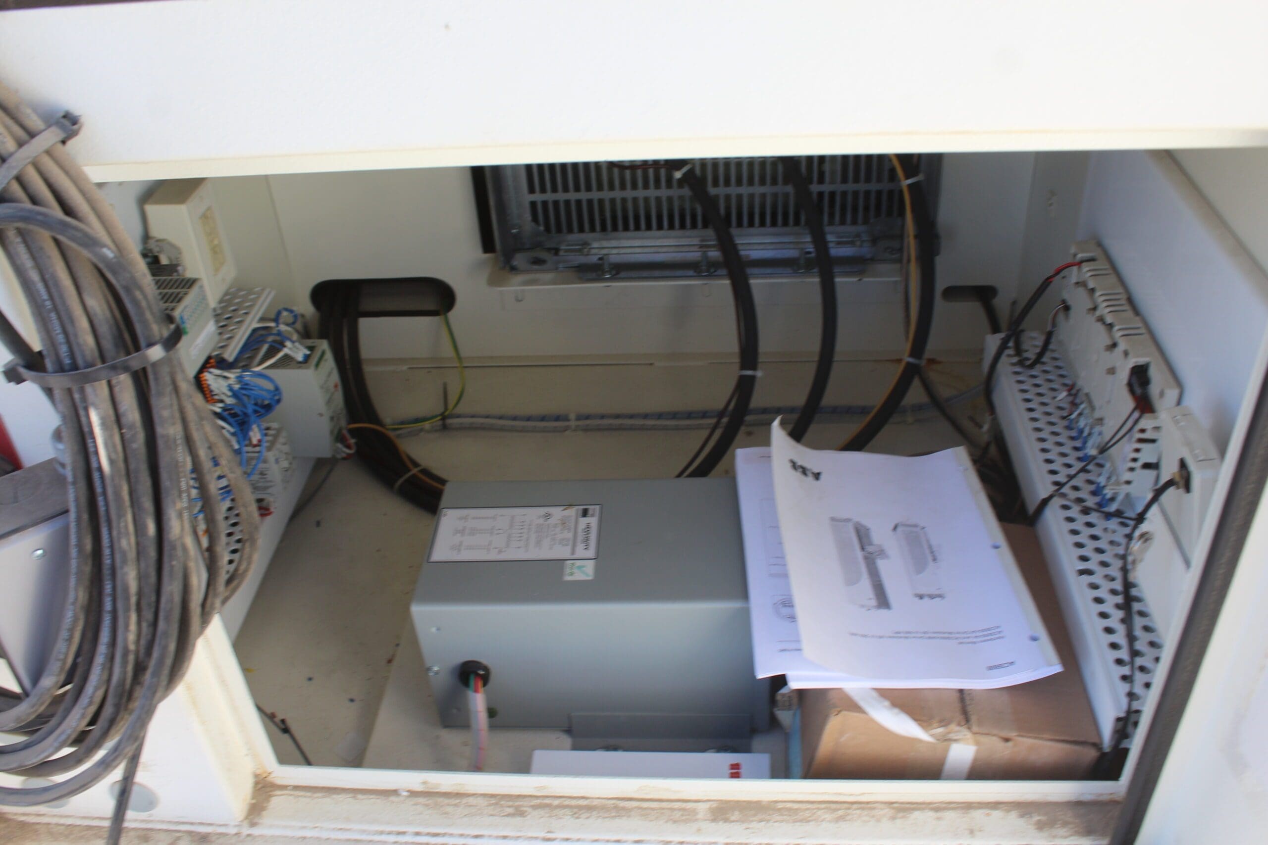 Caterpillar - Variable Frequency Drive - Image 9